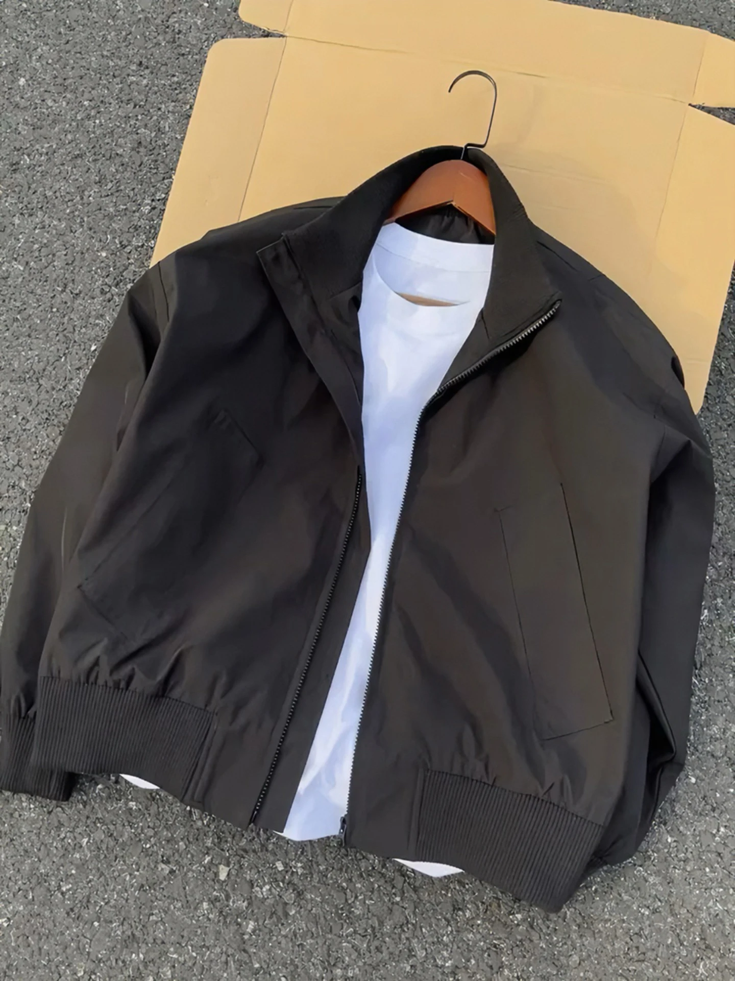 Bla Flight Jaet Men's Autumn Faion CleanFit ort Sle Windproof Outerwear Base irt Two-Piece Set Casual Polyester F...
Bla Flight Jaet Men's Autumn Faion CleanFit ort Sle Windproof Outerwear Base irt Two-Piece Set Casual Polyester F...