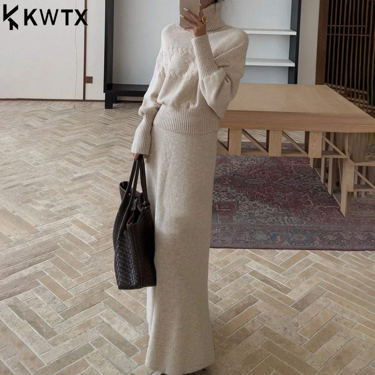 KWTX Women Two Piece Set Knit Top & Skirt Bat Sleeve High Neck Solid Color Elegant Casual Retro AW25 New Comfortable Quality
KWTX Women Two Piece Set Knit Top & Skirt Bat Sleeve High Neck Solid Color Elegant Casual Retro AW25 New Comfortable Quality