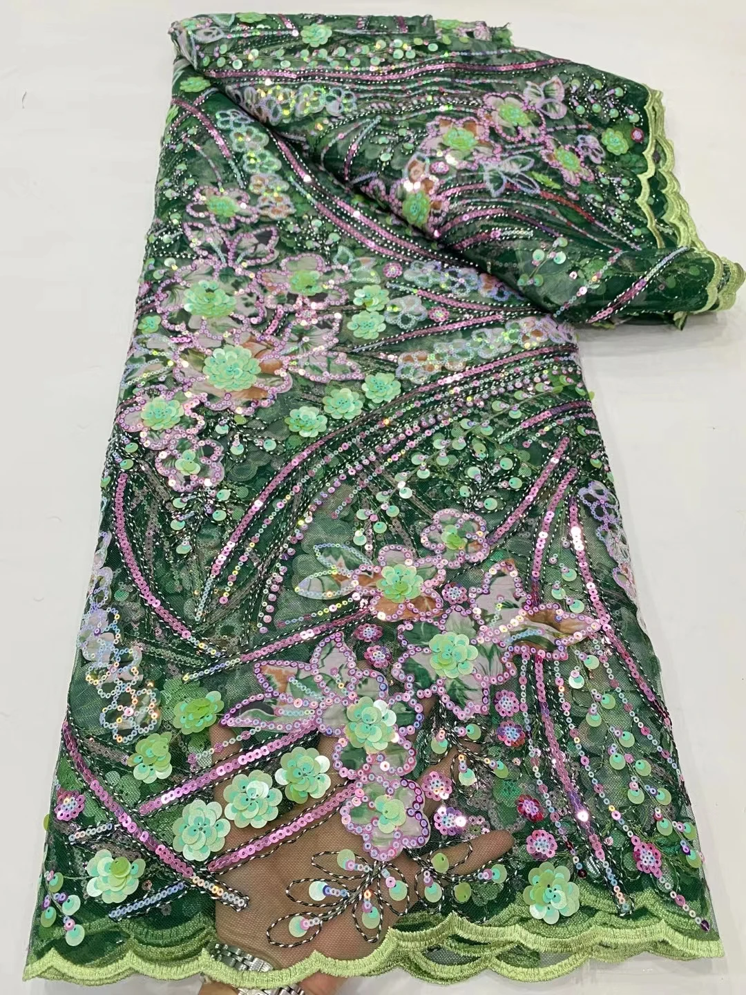 Green French Sequins Lace Fabric 2023 High Quality Nigerian Lace Fabric African Tulle Lace Fabric For Party Dress Sew PDP23203
Green French Sequins Lace Fabric 2023 High Quality Nigerian Lace Fabric African Tulle Lace Fabric For Party Dress Sew PDP23203