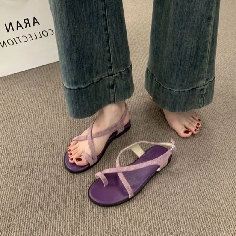 Korean Version Versatile Cross Buckle Strap Flat Sandals for Women's Summer New Fashionable and Casual Flat Beach Roman Shoes
Korean Version Versatile Cross Buckle Strap Flat Sandals for Women's Summer New Fashionable and Casual Flat Beach Roman Shoes