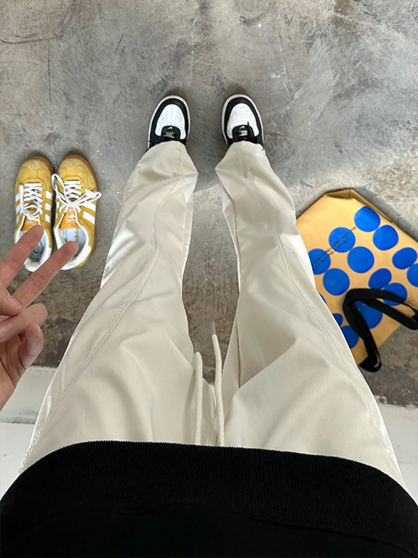 Thiened Fce Ski Pants Men's Loose Fit Straight Leg Bend Knife Soft ell Trousers Autumn Winter Warm Casual Pants
Thiened Fce Ski Pants Men's Loose Fit Straight Leg Bend Knife Soft ell Trousers Autumn Winter Warm Casual Pants