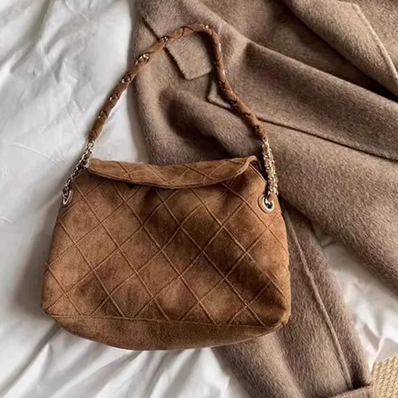 Lattice Suede Chain Shoulder Bag Large Capacity Underarm Bag Outdoor Travel Shopping Bags Daily Collocation Lady Bag
Lattice Suede Chain Shoulder Bag Large Capacity Underarm Bag Outdoor Travel Shopping Bags Daily Collocation Lady Bag