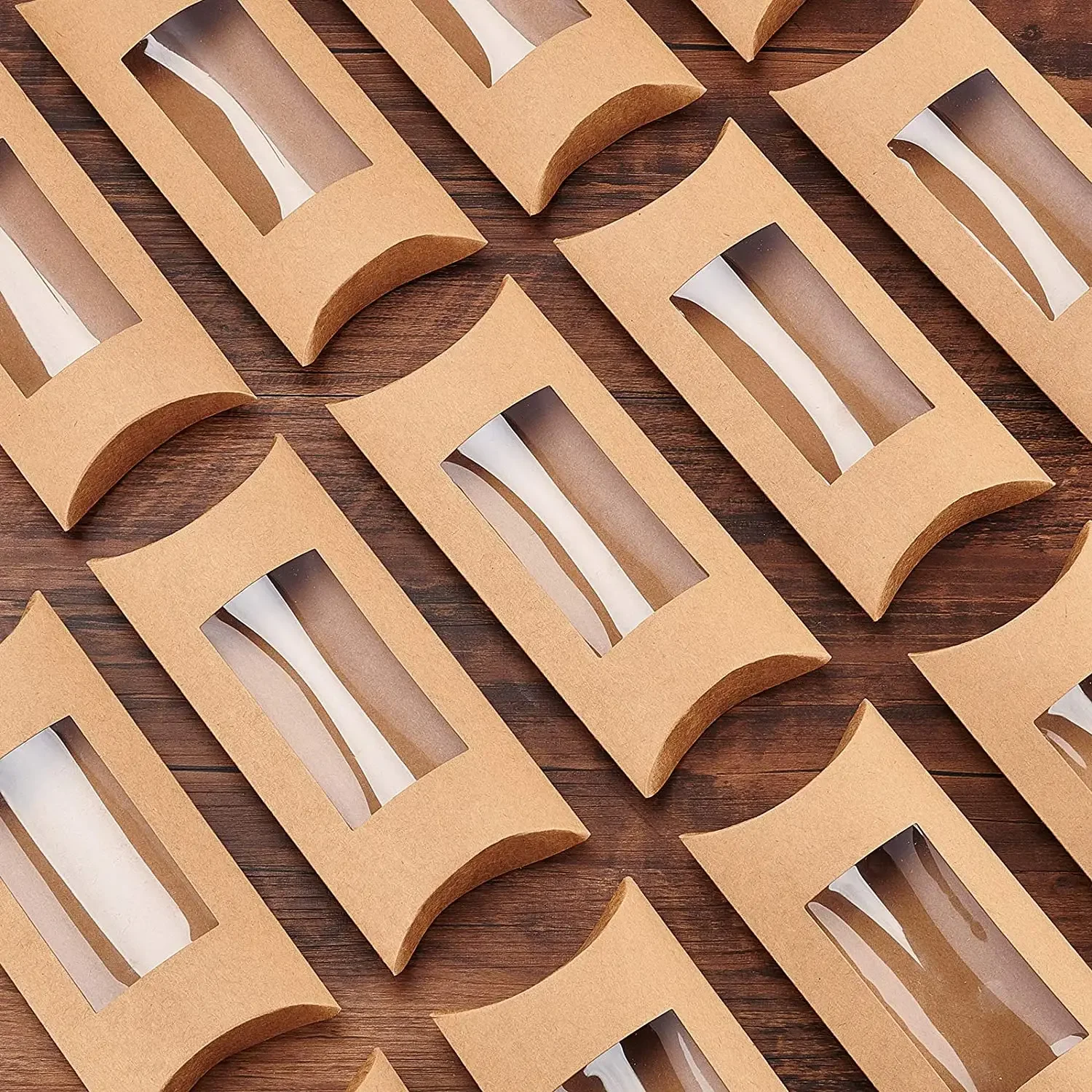 50pcs PVC Window Gift Box Kraft Paper White Black Cardboard Candy Boxes Kids Birthday Party Favor Box
50pcs PVC Window Gift Box Kraft Paper White Black Cardboard Candy Boxes Kids Birthday Party Favor Box