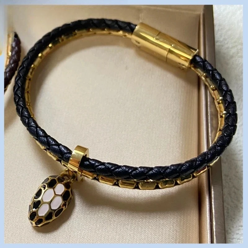 2025 New S925 Classic Snakehead Double Layer Cowhide Weaving Bracelet Fashion Party Couple Versatile Jewelry - Holiday Gift
2025 New S925 Classic Snakehead Double Layer Cowhide Weaving Bracelet Fashion Party Couple Versatile Jewelry - Holiday Gift