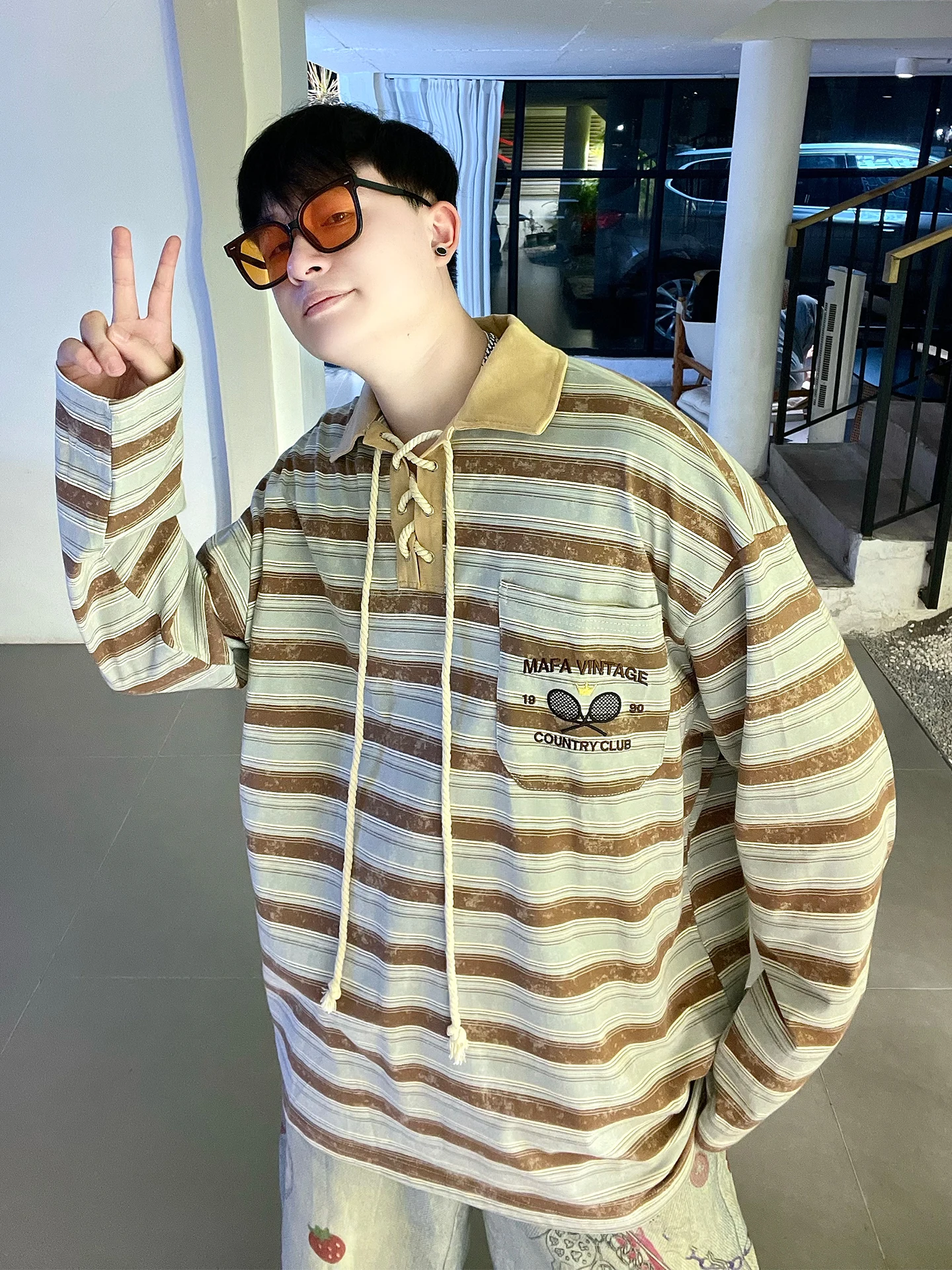 Американская ретро-футболка в полоску в стиле колледж для мужчин и женщин, свободного кроя, оверсайз, с длинным рукавом, модная, дышащая, влагоотводящая
Американская ретро-футболка в полоску в стиле колледж для мужчин и женщин, свободного кроя, оверсайз, с длинным рукавом, модная, дышащая, влагоотводящая