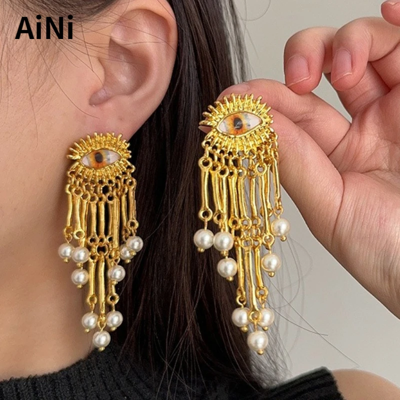 Modern Jewelry European and American Design Eye Shape Tassel Earrings For Women Party Gifts Exaggerative Ear Accessories
Modern Jewelry European and American Design Eye Shape Tassel Earrings For Women Party Gifts Exaggerative Ear Accessories