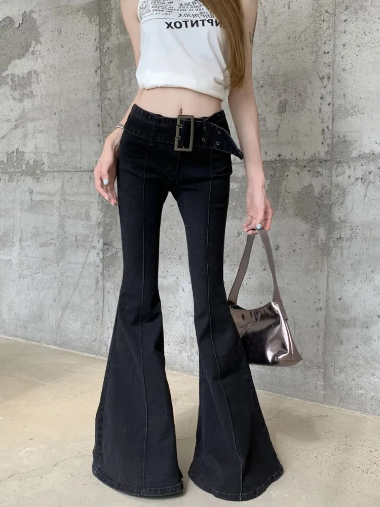 Japanese Y2k Streetwear Flared Denim Pants Women Harajuku Fashion Belt Long Trousers 2000s Grunge Flare Jeans Gyaru Casual Jeans
Japanese Y2k Streetwear Flared Denim Pants Women Harajuku Fashion Belt Long Trousers 2000s Grunge Flare Jeans Gyaru Casual Jeans