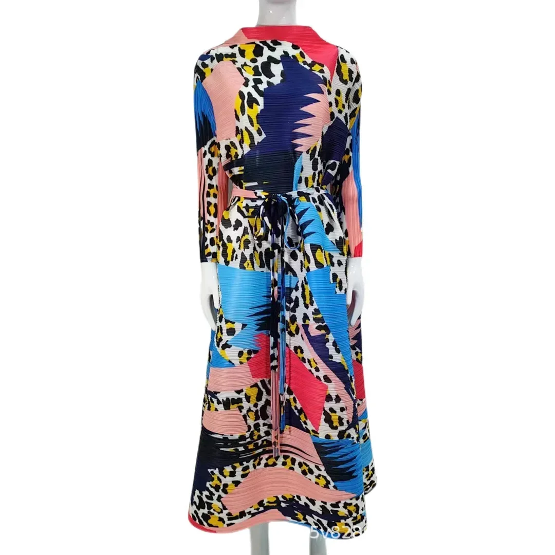 ALSEY Leopard Print Pleated Women's Dresses Loose Plus Size Slim Temperament Elegant Long Dress 2024 Summer New
ALSEY Leopard Print Pleated Women's Dresses Loose Plus Size Slim Temperament Elegant Long Dress 2024 Summer New