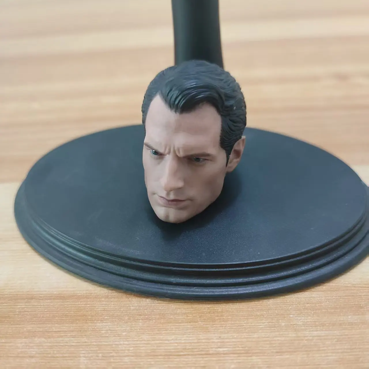 В магазине масштаб 1:6, аксессуары для мужской фигурки головы Генри Кавилла, резная форма головы для 12 дюймов, тело Phicen, экшн-фигурка, куклы, игрушки
В магазине масштаб 1:6, аксессуары для мужской фигурки головы Генри Кавилла, резная форма головы для 12 дюймов, тело Phicen, экшн-фигурка, куклы, игрушки