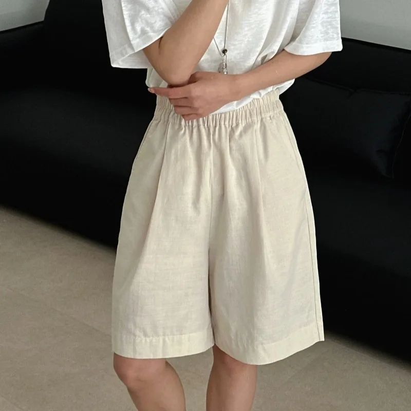Elastic High Waist A Word Wide Leg Five Pants Thin Loose White Cotton Shorts for Women Summer Casual Linen Cotton Womens Shorts
Elastic High Waist A Word Wide Leg Five Pants Thin Loose White Cotton Shorts for Women Summer Casual Linen Cotton Womens Shorts