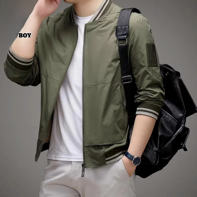 Мужская свободная повседневная куртка на молнии с воротником-бомбером, осенняя новинка, молодежная модная модель
Мужская свободная повседневная куртка на молнии с воротником-бомбером, осенняя новинка, молодежная модная модель