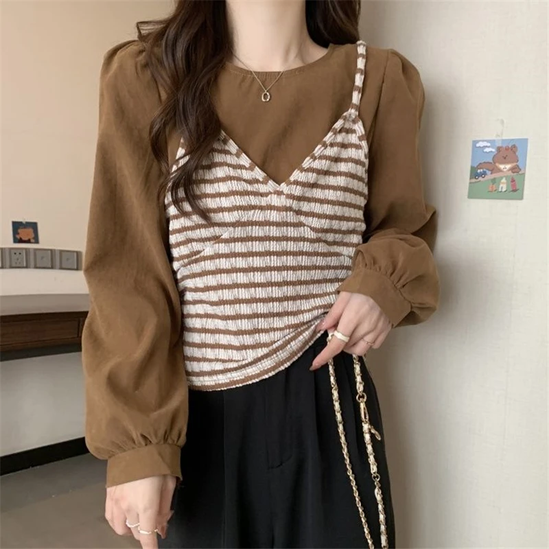 Striped Patchwork Fake Two Pieces Tops Women 2023Spring Autumn Korean Fashion Puff Long Sleeve Chic Kawaii Street Shirts Blouses
Striped Patchwork Fake Two Pieces Tops Women 2023Spring Autumn Korean Fashion Puff Long Sleeve Chic Kawaii Street Shirts Blouses