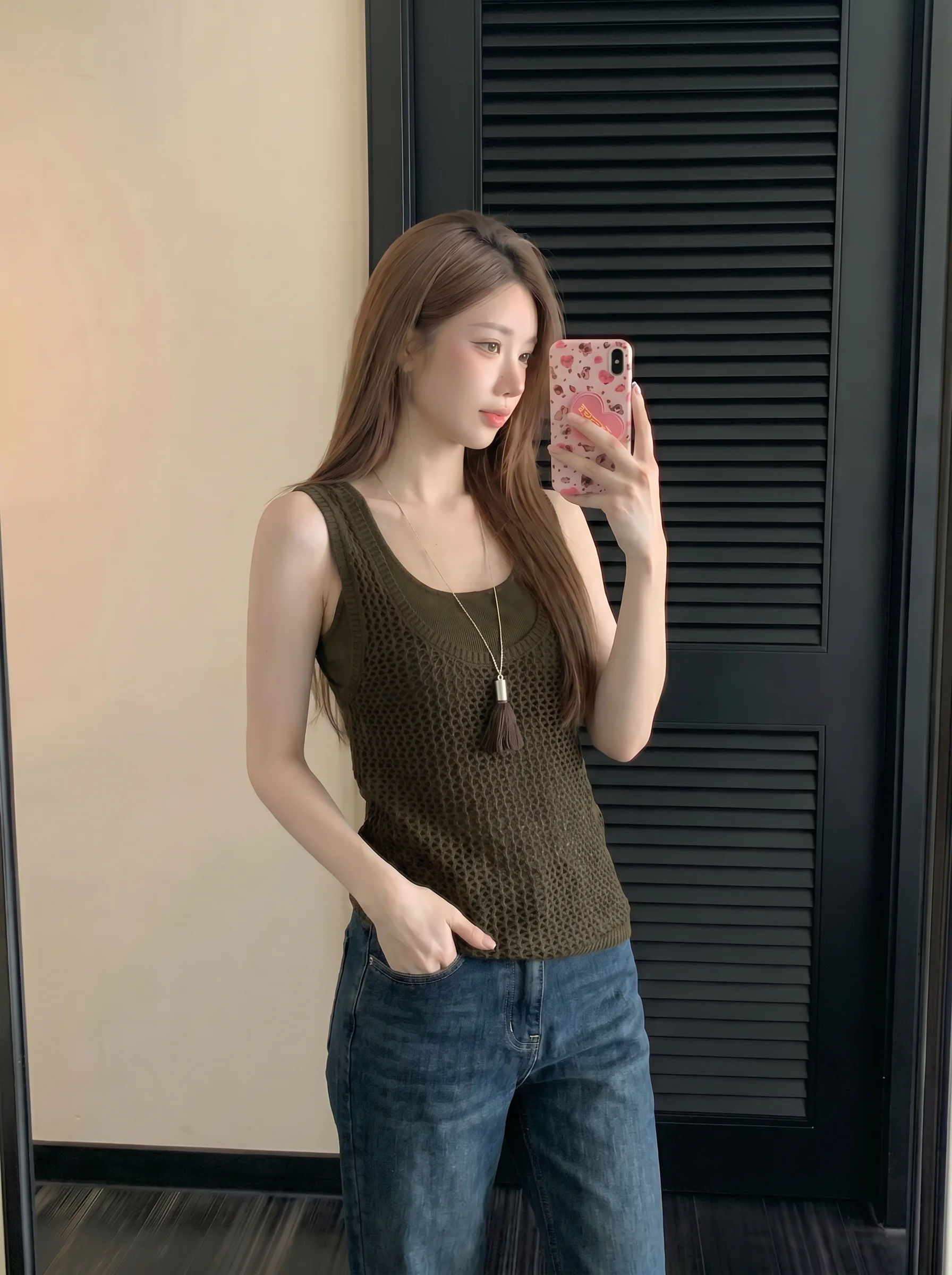 Retro Korean Knitted Mesh Vest Women's Summer Loose but Fit Two-Piece Set with Large U-Neck Hollow out Design Elastic Bandage
Retro Korean Knitted Mesh Vest Women's Summer Loose but Fit Two-Piece Set with Large U-Neck Hollow out Design Elastic Bandage