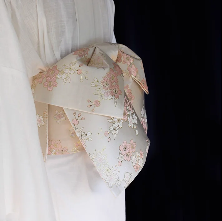 Новые аксессуары для кимоно, женский декоративный японский поясной чехол с бантом
Новые аксессуары для кимоно, женский декоративный японский поясной чехол с бантом