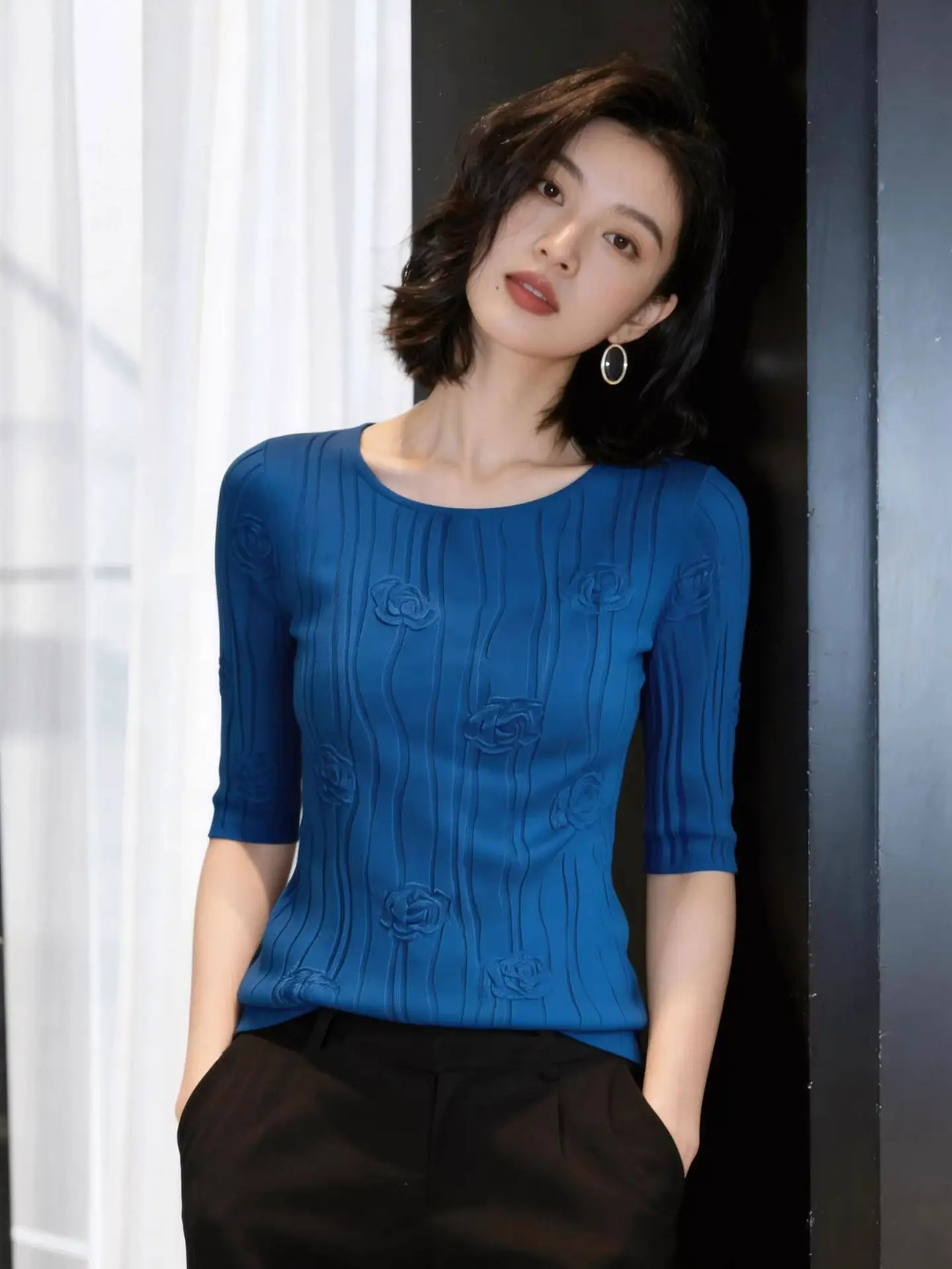 Korean Style round Neck Five Sleeve T-Shirt Slim Fit Versatile Fashionable Summer Top Commute Wind Regular Sleeve Length
Korean Style round Neck Five Sleeve T-Shirt Slim Fit Versatile Fashionable Summer Top Commute Wind Regular Sleeve Length