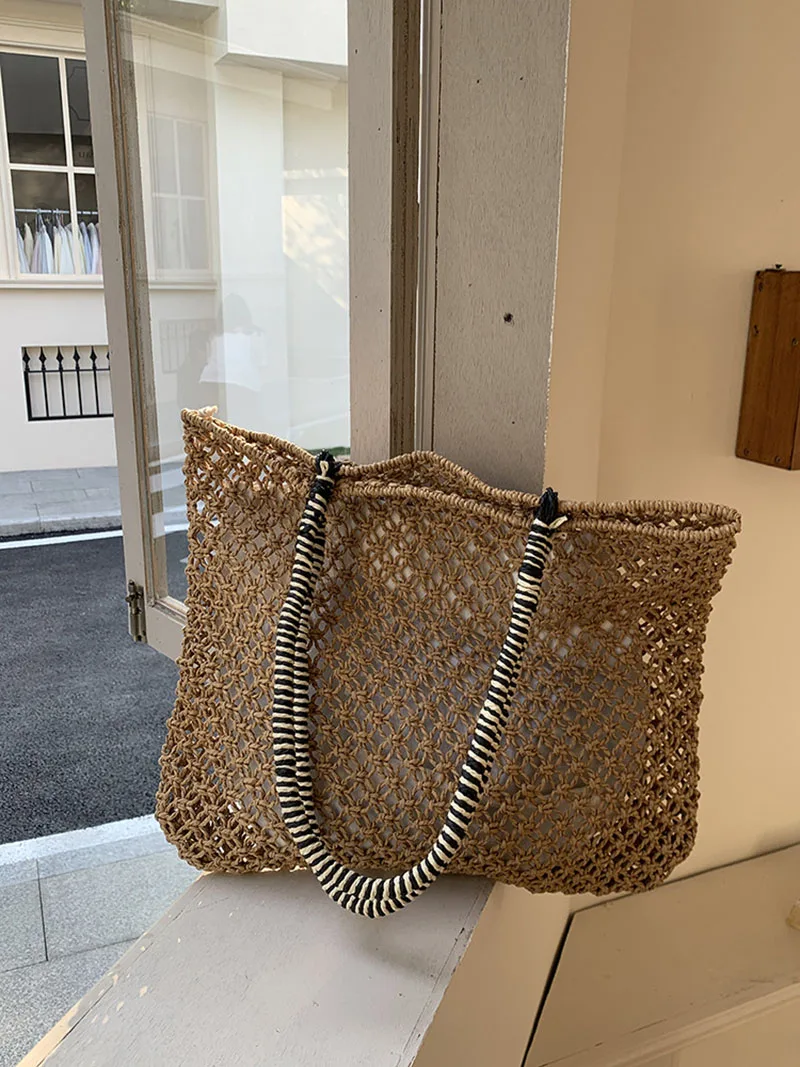 Fashion Women's Hollow Woven Shoulder Bags Large Capacity Knitting Underarm Bag Solid Crochet Tote Handbag Summer Mesh Beach Bag
Fashion Women's Hollow Woven Shoulder Bags Large Capacity Knitting Underarm Bag Solid Crochet Tote Handbag Summer Mesh Beach Bag