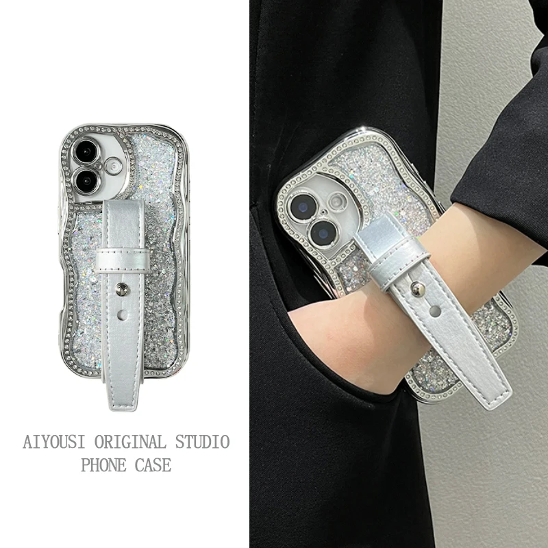 Light Luxury Glitter Rhinestone Frame Wrist Strap for Apple 15promax Phone Case iPhone 13 Niche 16promax Drop Protection 14pro
Light Luxury Glitter Rhinestone Frame Wrist Strap for Apple 15promax Phone Case iPhone 13 Niche 16promax Drop Protection 14pro
