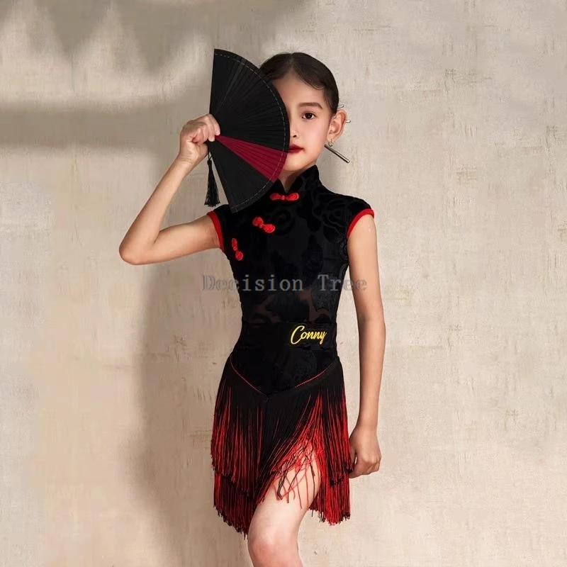 Новинка 2021, детская мода, Cheongsam, комплекты с юбкой для латинских танцев, платье, одежда для латинских тренировок, костюмы для латинских выступлений для девочек
Новинка 2021, детская мода, Cheongsam, комплекты с юбкой для латинских танцев, платье, одежда для латинских тренировок, костюмы для латинских выступлений для девочек