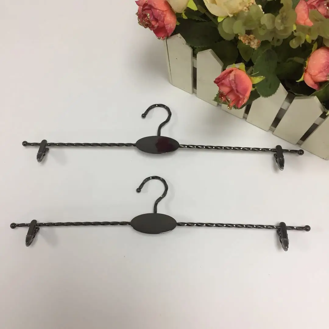 Gold Metal Hanger for Underwear Bra Clothespin Panties Clip Hangers Non-slip Clothes Drying Rack Wardrobe Storage Organizer
Gold Metal Hanger for Underwear Bra Clothespin Panties Clip Hangers Non-slip Clothes Drying Rack Wardrobe Storage Organizer
