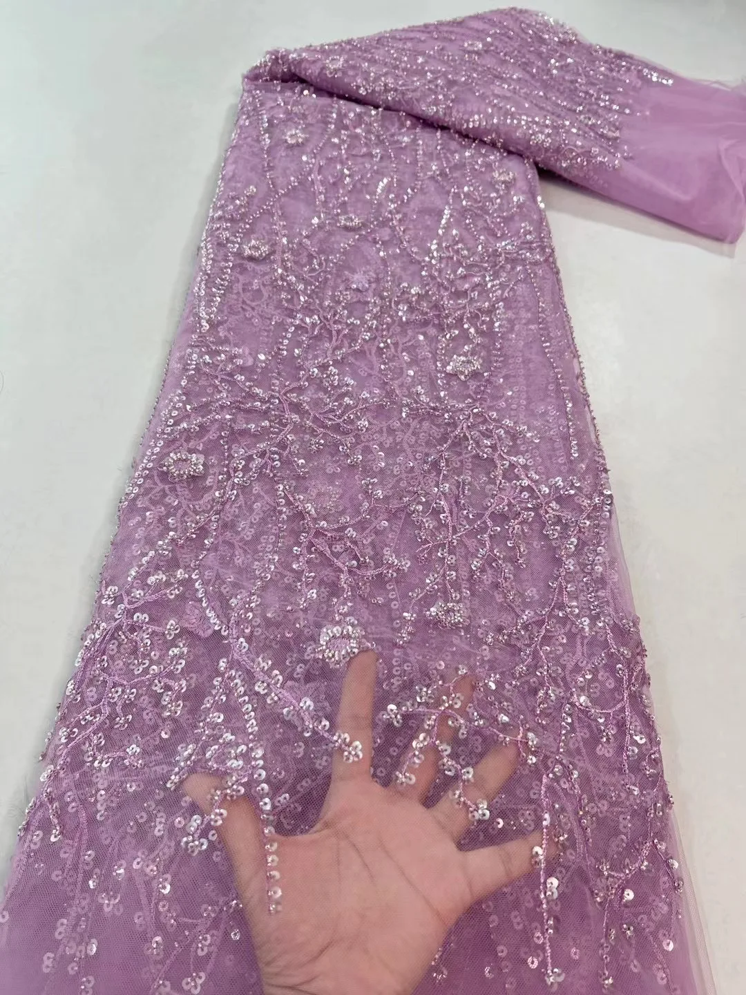 Luxury 3D Lace Fabric 5 Yards Dubai Hand Beaded Tulle Lace Fabric Embroidered Sequins African Nigerian Fabric for Sewing VFS5821
Luxury 3D Lace Fabric 5 Yards Dubai Hand Beaded Tulle Lace Fabric Embroidered Sequins African Nigerian Fabric for Sewing VFS5821