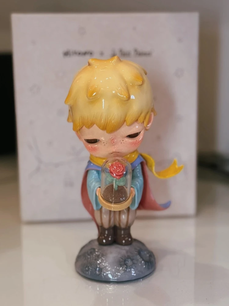 POP MART Hirono The Little Prince Series Anime Action Figure Guess Bag Ornament Figurines Dolls Model Toy Gift
POP MART Hirono The Little Prince Series Anime Action Figure Guess Bag Ornament Figurines Dolls Model Toy Gift