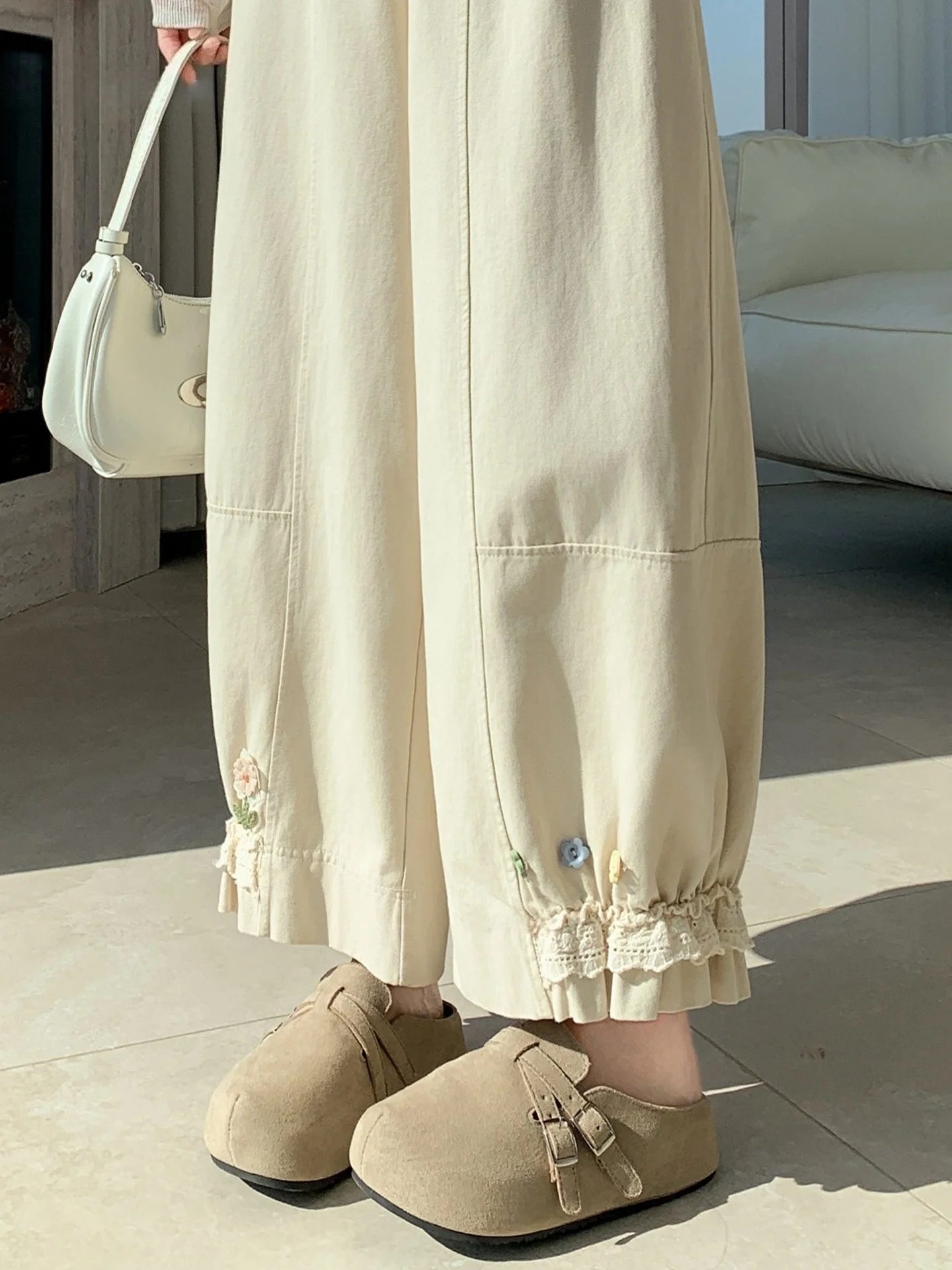 Summer Thin Lace Trimmed Flower Bud Wide Leg Pants Women's Casual Loose Slimming Harem Straight Casual Nine Point Pants
Summer Thin Lace Trimmed Flower Bud Wide Leg Pants Women's Casual Loose Slimming Harem Straight Casual Nine Point Pants