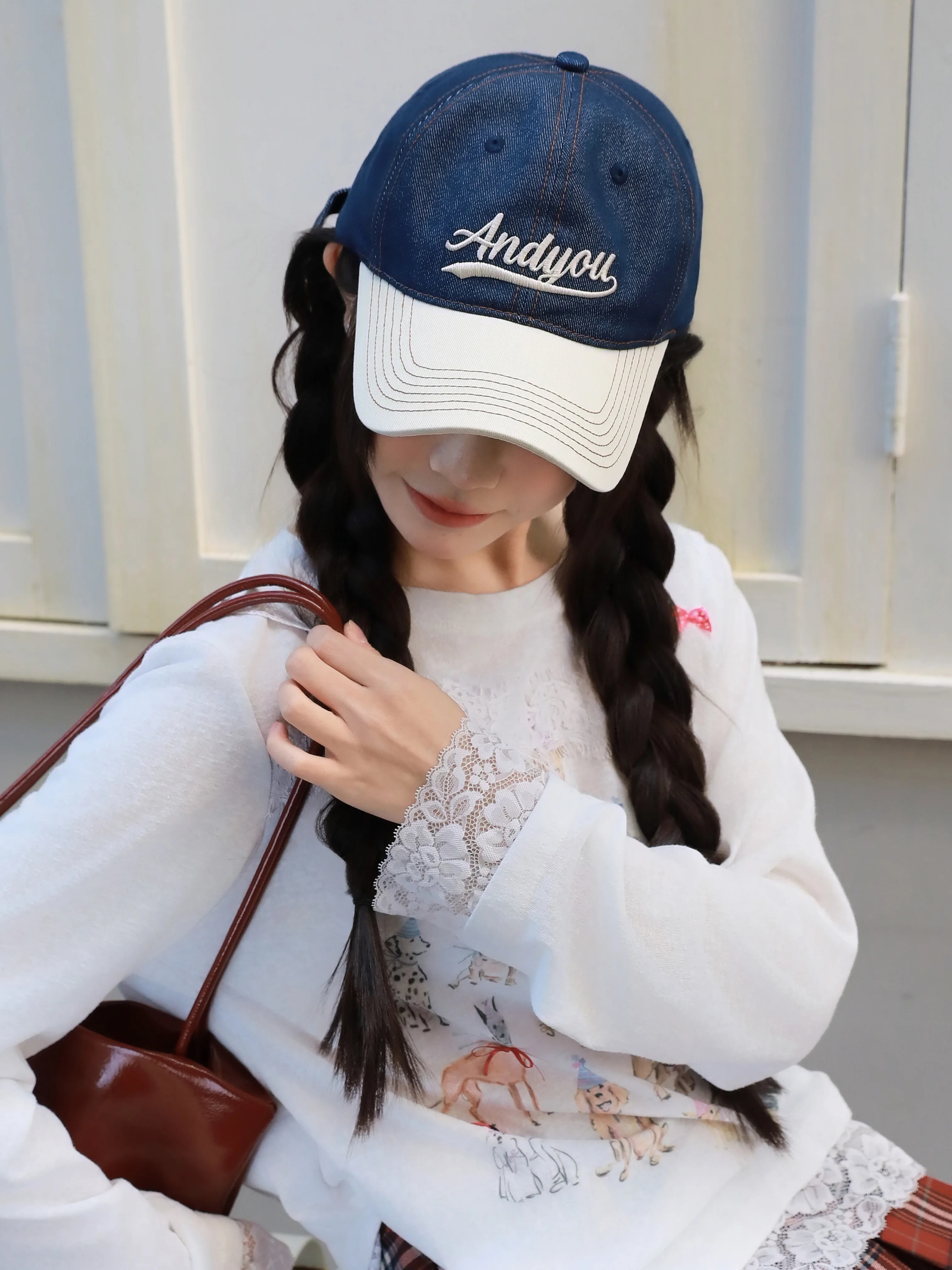 Classic versatile denim color matching embroidery letter cap women's spring and summer new sunshade baseball cap
Classic versatile denim color matching embroidery letter cap women's spring and summer new sunshade baseball cap