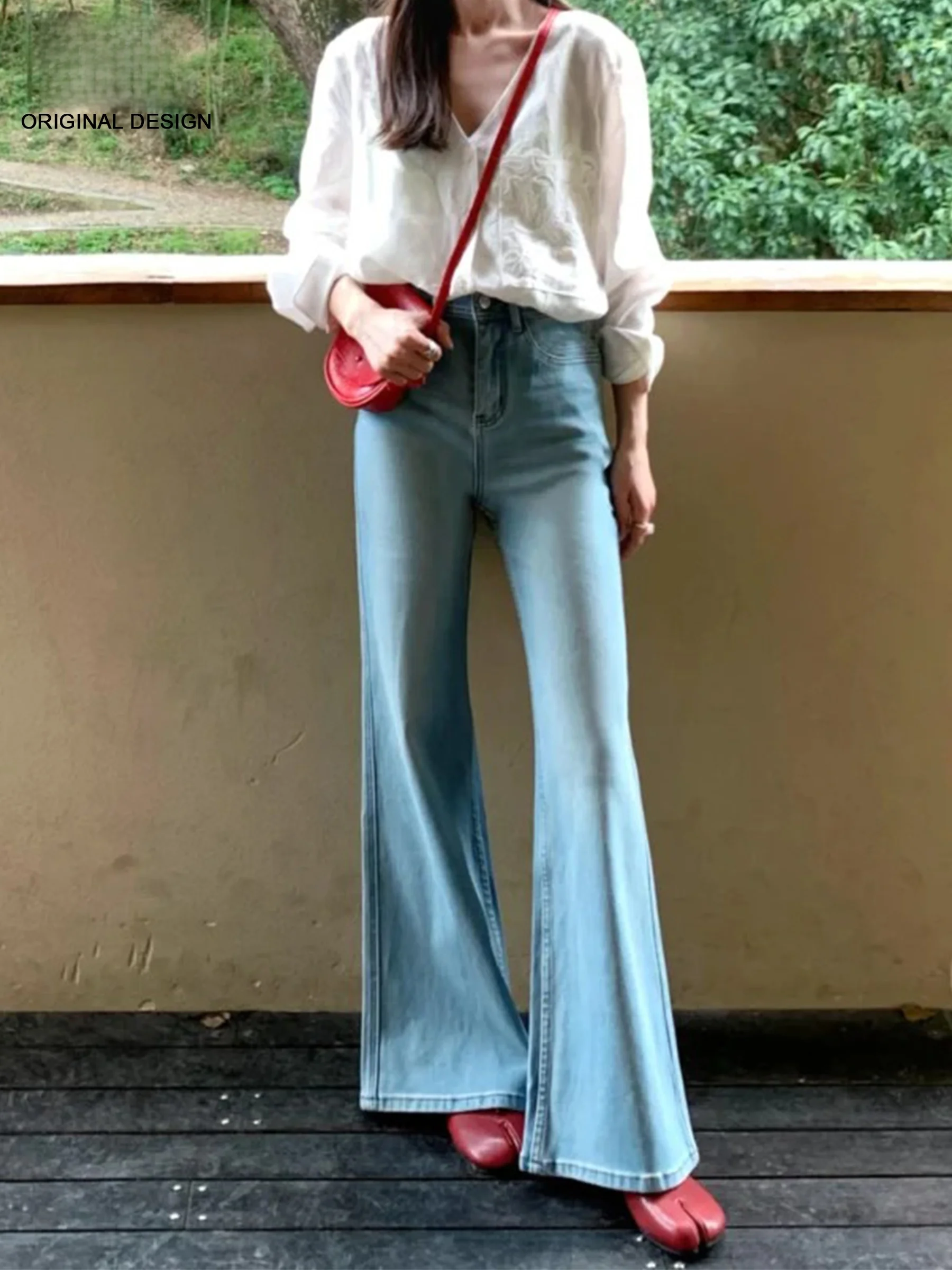 Light Wash American Retro Bell Bottom Jeans Women's High Waist Slim Fit Elastic Casual Denim Pants Spring Summer New Arrival
Light Wash American Retro Bell Bottom Jeans Women's High Waist Slim Fit Elastic Casual Denim Pants Spring Summer New Arrival