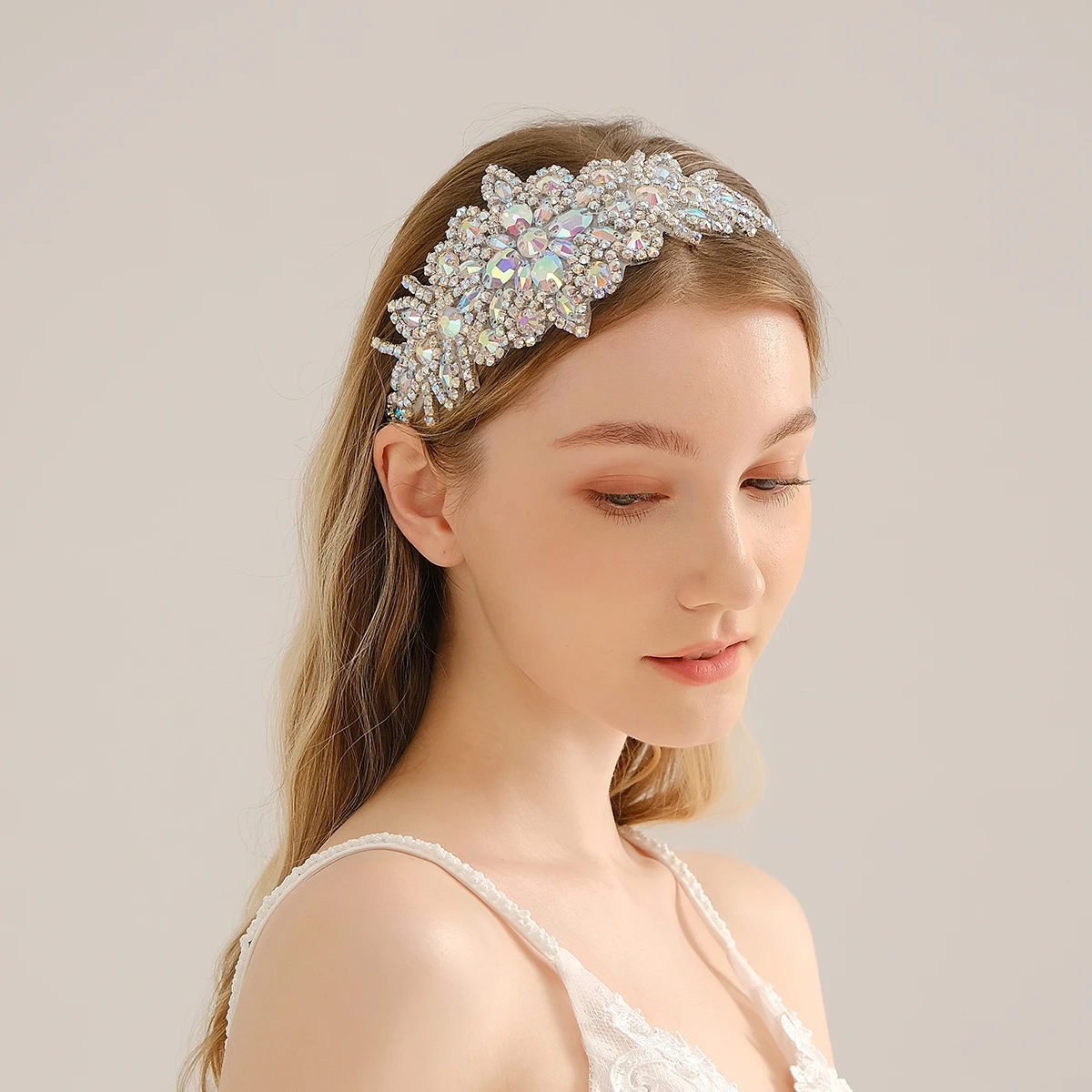 Europe and America Luxury AB Rhinestones Bridal Elastic Hairband Delicate Crystal Flower Headband Jewelry Hair Accessories
Europe and America Luxury AB Rhinestones Bridal Elastic Hairband Delicate Crystal Flower Headband Jewelry Hair Accessories