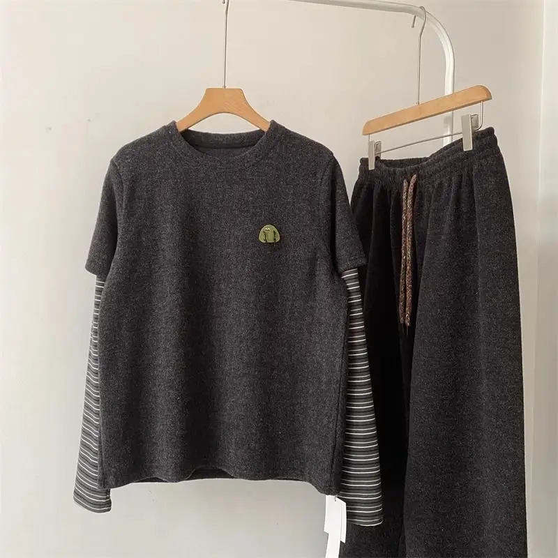 American Retro Monster Long Sleeve T-Shirt Women's Spring Autumn Thickened Flocking Casual Versatile Top round Neck Cotton
American Retro Monster Long Sleeve T-Shirt Women's Spring Autumn Thickened Flocking Casual Versatile Top round Neck Cotton