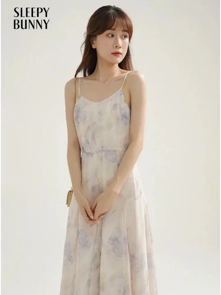 Elegant Flowing Feminine Chiffon Maxi Dress Summer Ink Print Spaghetti Strap Dress Slim Flowy Long Dress Women Beach Party Wear
Elegant Flowing Feminine Chiffon Maxi Dress Summer Ink Print Spaghetti Strap Dress Slim Flowy Long Dress Women Beach Party Wear