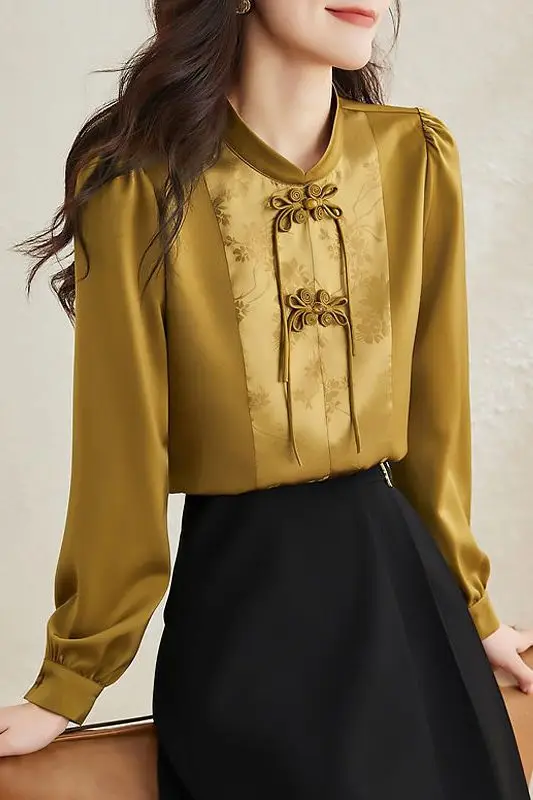 Early Spring Tops for Women Shirts for Spring Wear 2025 New French Temperament New Chinese Puff Sleeve Cardigan
Early Spring Tops for Women Shirts for Spring Wear 2025 New French Temperament New Chinese Puff Sleeve Cardigan