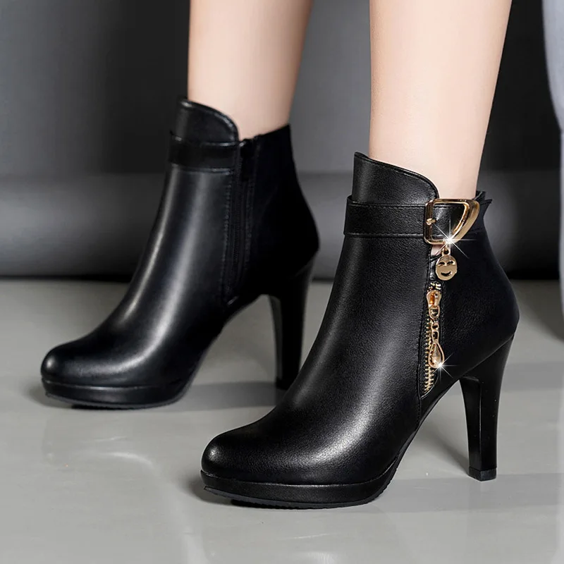 New Round Toe High Heeled Boots Women Winter Sexy Plush Ankle Boots Simple Slim Heeled Leather Boots Elegant Woman Heeled Shoes
New Round Toe High Heeled Boots Women Winter Sexy Plush Ankle Boots Simple Slim Heeled Leather Boots Elegant Woman Heeled Shoes