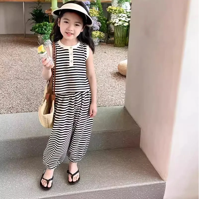 2024 Kids Striped Suit Girls Summer Casual Sets Infant Fashion Sleeveless Top+Trousers 2Pcs Outfits Children Trends Clothes
2024 Kids Striped Suit Girls Summer Casual Sets Infant Fashion Sleeveless Top+Trousers 2Pcs Outfits Children Trends Clothes