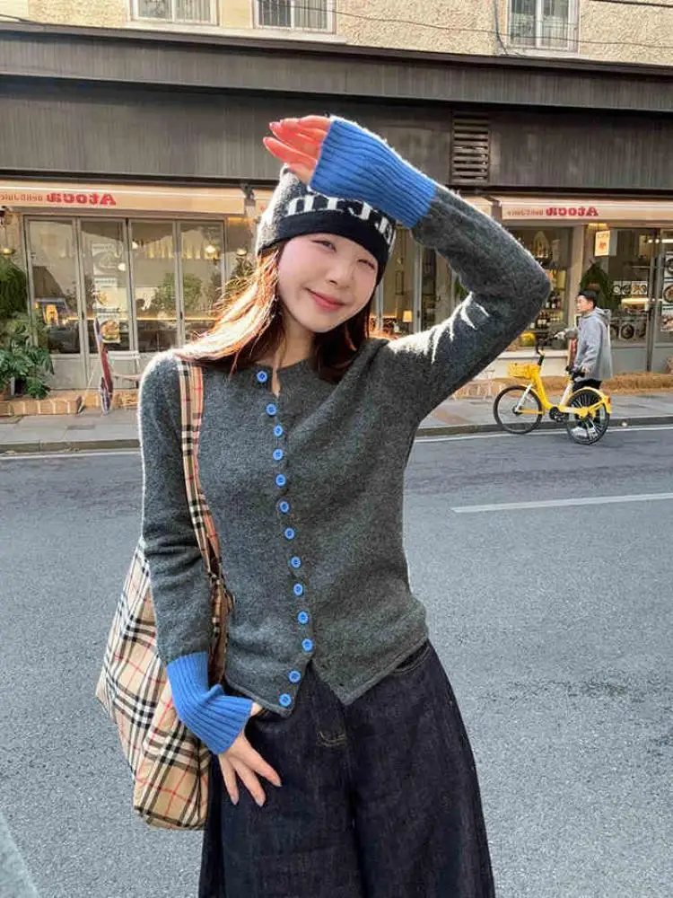 Французский женский однотонный лоскутный тонкий свитер на пуговицах с длинными рукавами, осень-зима, универсальный кардиган с круглым вырезом, короткие вязаные топы, новинка 
Французский женский однотонный лоскутный тонкий свитер на пуговицах с длинными рукавами, осень-зима, универсальный кардиган с круглым вырезом, короткие вязаные топы, новинка