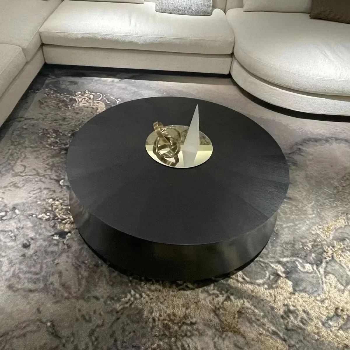 Modern Minimalist Coffee Table Combination Sofa Long-Lasting Design Tea Table Living Room Furniture
Modern Minimalist Coffee Table Combination Sofa Long-Lasting Design Tea Table Living Room Furniture