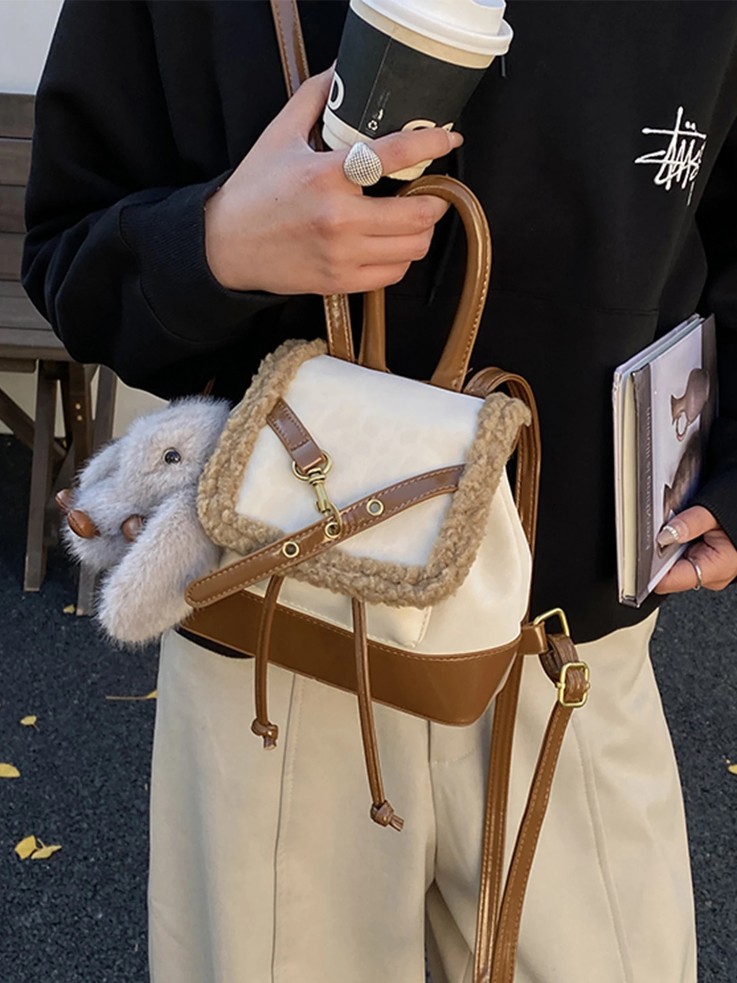 Сумка-ведка в стиле ретро, женская повседневная сумка-бумажник с уникальным дизайном, студенческая сумка для книг Plu Faion, легкая дорожная сумка
Сумка-ведка в стиле ретро, женская повседневная сумка-бумажник с уникальным дизайном, студенческая сумка для книг Plu Faion, легкая дорожная сумка