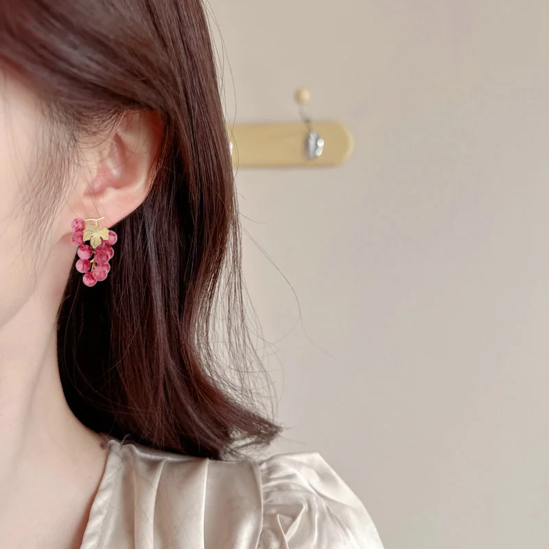 Pink Grape Drop Earrings with Gold Plated Leaf, Cute Fruit Cluster Design for Women Sweet Daily & Summer Jewelry
Pink Grape Drop Earrings with Gold Plated Leaf, Cute Fruit Cluster Design for Women Sweet Daily & Summer Jewelry