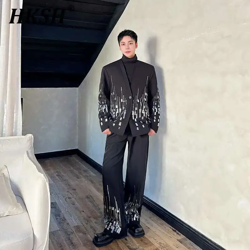 HKSH Spring Autumn New Men Tide Punk Print Chic Elegant Blazer Personalized Trend Sequin Suit Pants Stylish Two-piece Set HK3270
HKSH Spring Autumn New Men Tide Punk Print Chic Elegant Blazer Personalized Trend Sequin Suit Pants Stylish Two-piece Set HK3270
