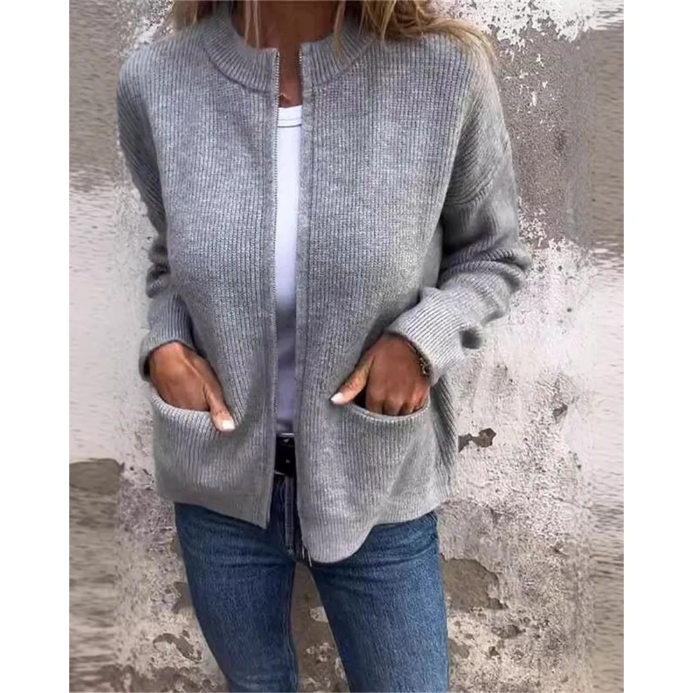 Women's Round Neck Zipper Design Long Sleeve Sweater Top Ladies Casual Fashion Cardigan Autumn
Women's Round Neck Zipper Design Long Sleeve Sweater Top Ladies Casual Fashion Cardigan Autumn