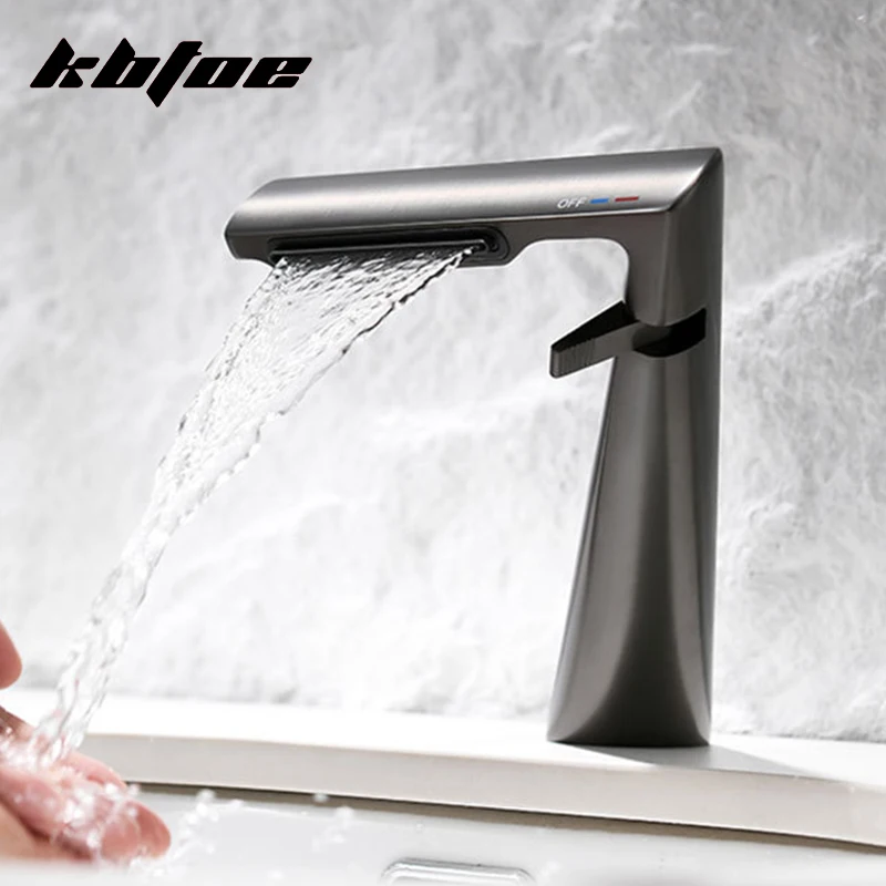Luxury Brass Basin Faucet High Quality Modern Bathroom Sink Mixer Tap Hot Cold Water Creative Design Vessel Single Hole Faucet
Luxury Brass Basin Faucet High Quality Modern Bathroom Sink Mixer Tap Hot Cold Water Creative Design Vessel Single Hole Faucet