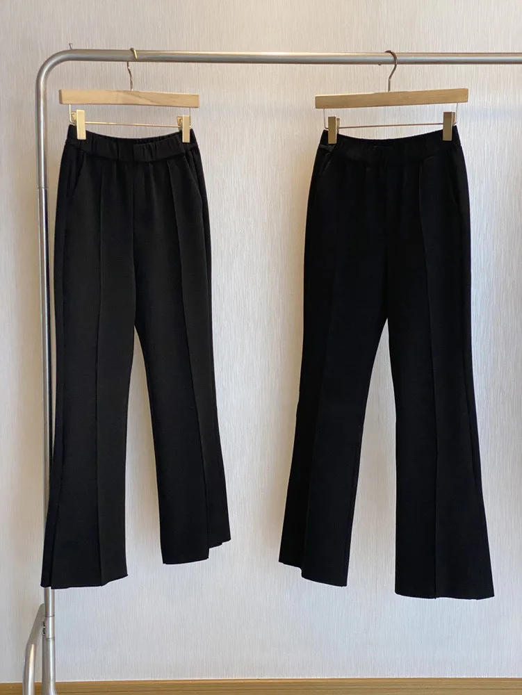 Зимние женские бархатные повседневные брюки с микроразрезами высокой плотности
Зимние женские бархатные повседневные брюки с микроразрезами высокой плотности