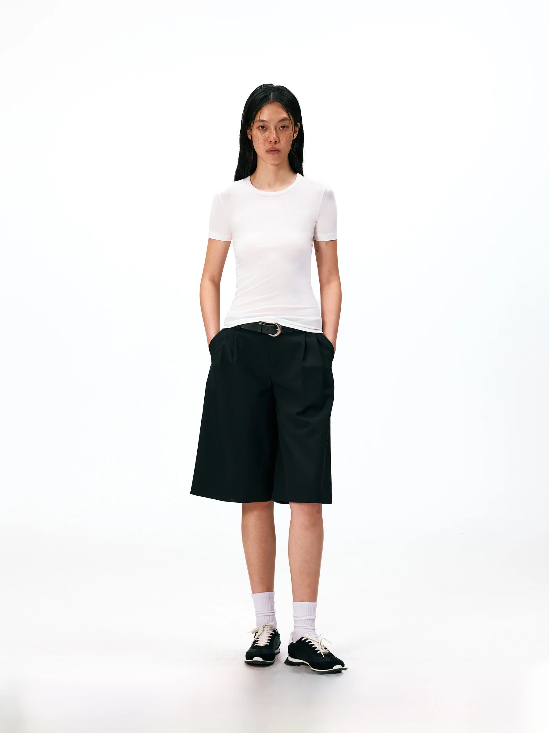 Casual Loose Straight Leg Shorts Low Waist Pleated Design Women's Comfortable Polyester Wool Blend Summer Fashion Shorts
Casual Loose Straight Leg Shorts Low Waist Pleated Design Women's Comfortable Polyester Wool Blend Summer Fashion Shorts