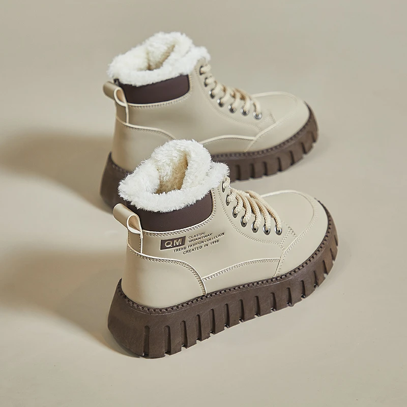 Women's Boots 2024 Winter New High Top Women Plush Warm Student Cotton Shoes Thick Soled Lace Up Height Increasing Cotton Boots
Women's Boots 2024 Winter New High Top Women Plush Warm Student Cotton Shoes Thick Soled Lace Up Height Increasing Cotton Boots