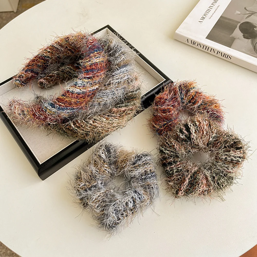 High quality fall winter fluff women's headband Headband Fashion trend women's headwear decoration
High quality fall winter fluff women's headband Headband Fashion trend women's headwear decoration