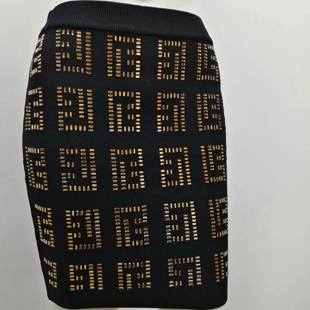 Summer New Style Simple And Atmospheric Knitted Rhinestone Hot Stamping Fashionable Commuting Short Skirt With Wrapped Buttocks
Summer New Style Simple And Atmospheric Knitted Rhinestone Hot Stamping Fashionable Commuting Short Skirt With Wrapped Buttocks