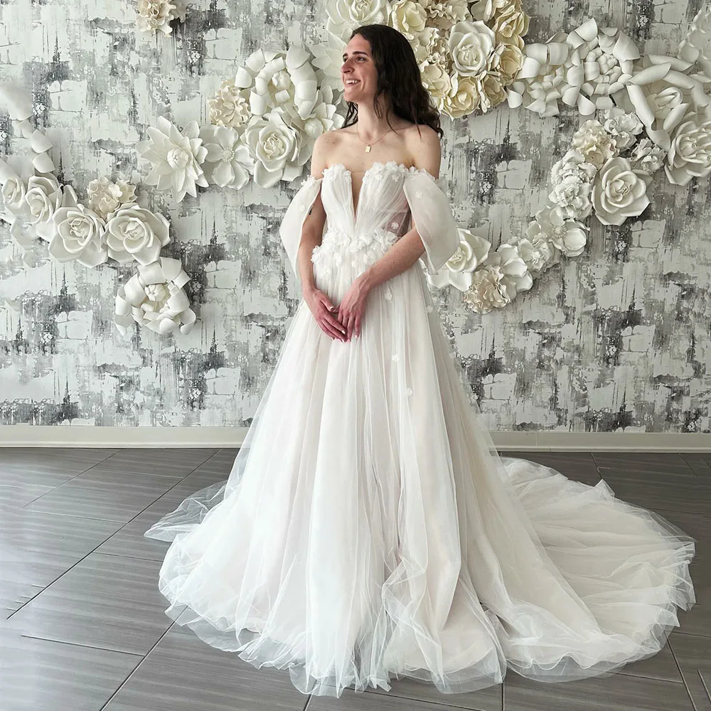 Graceful 3D Flower Wedding Dresses Off Shoulder Brides Dress Pleats A Line Wedding Gowns V Neck Pleats Bridal Dress Customized
Graceful 3D Flower Wedding Dresses Off Shoulder Brides Dress Pleats A Line Wedding Gowns V Neck Pleats Bridal Dress Customized