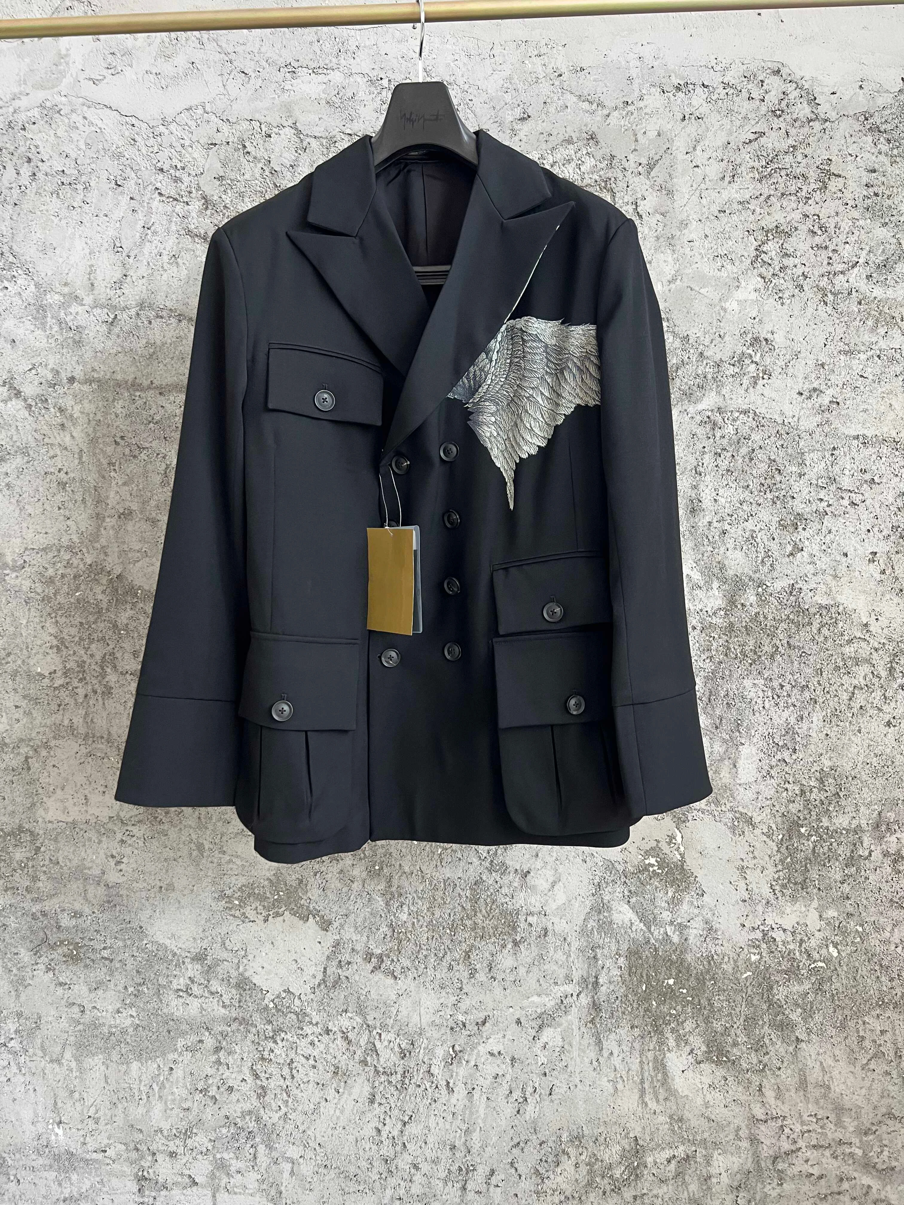 TOP-YAMAMOTO Peace dove pattern printed double-breasted suit wool jacket
TOP-YAMAMOTO Peace dove pattern printed double-breasted suit wool jacket