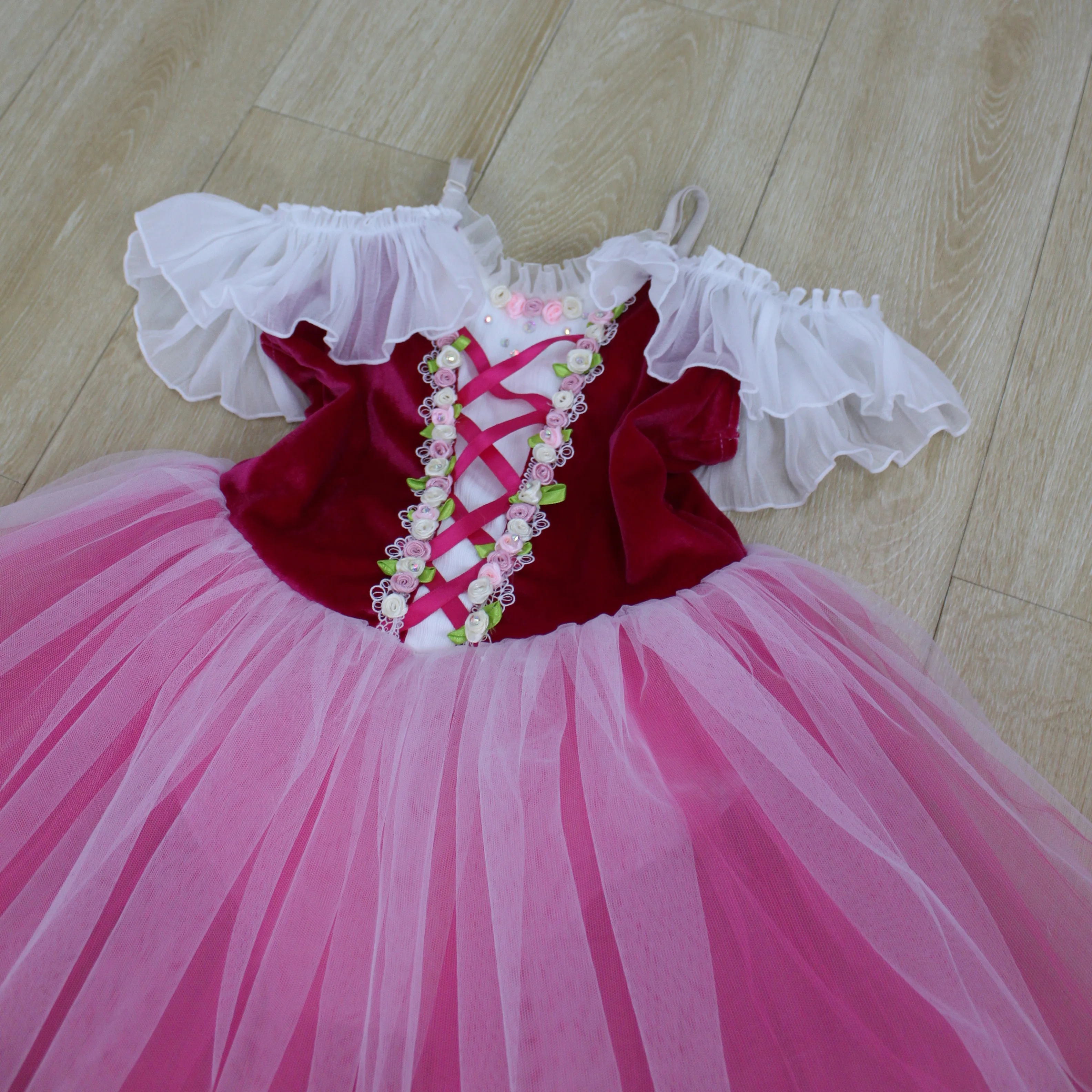 Adults Women Rose Red Ballet Skirt Girls Long Ballet Dress Ballerina Dress Performance Swan Party Wear Dance Costume
Adults Women Rose Red Ballet Skirt Girls Long Ballet Dress Ballerina Dress Performance Swan Party Wear Dance Costume