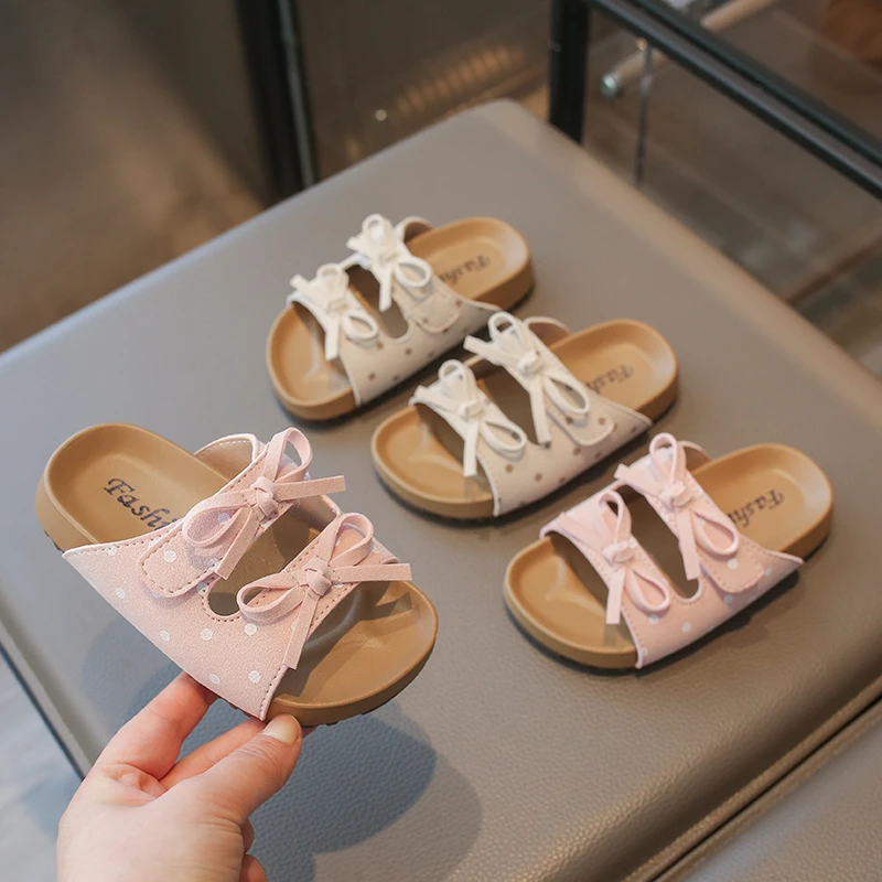 Mumoresip Kids Casual Slide Slippers with Bow Summer Girls Platform Slippers Fashion Polka Dot Children Non-slip Beach Slippers
Mumoresip Kids Casual Slide Slippers with Bow Summer Girls Platform Slippers Fashion Polka Dot Children Non-slip Beach Slippers